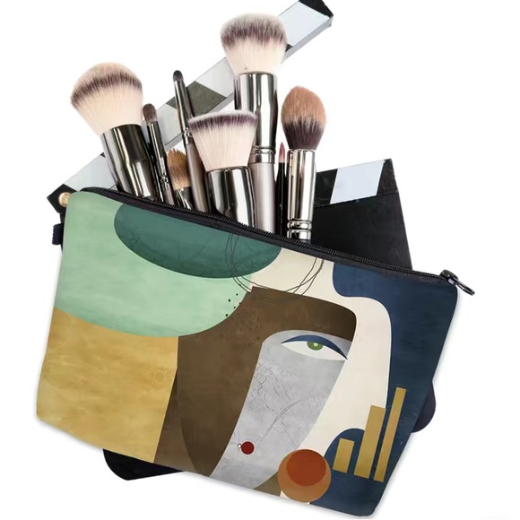 Cosmetic Bag Abstract Print NWT - Picture 2 of 6